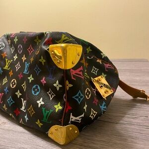 LOUIS VUITTON
Monogram Multicolor
Speedy 30 Black